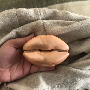 Nude Lips KKW Perfume